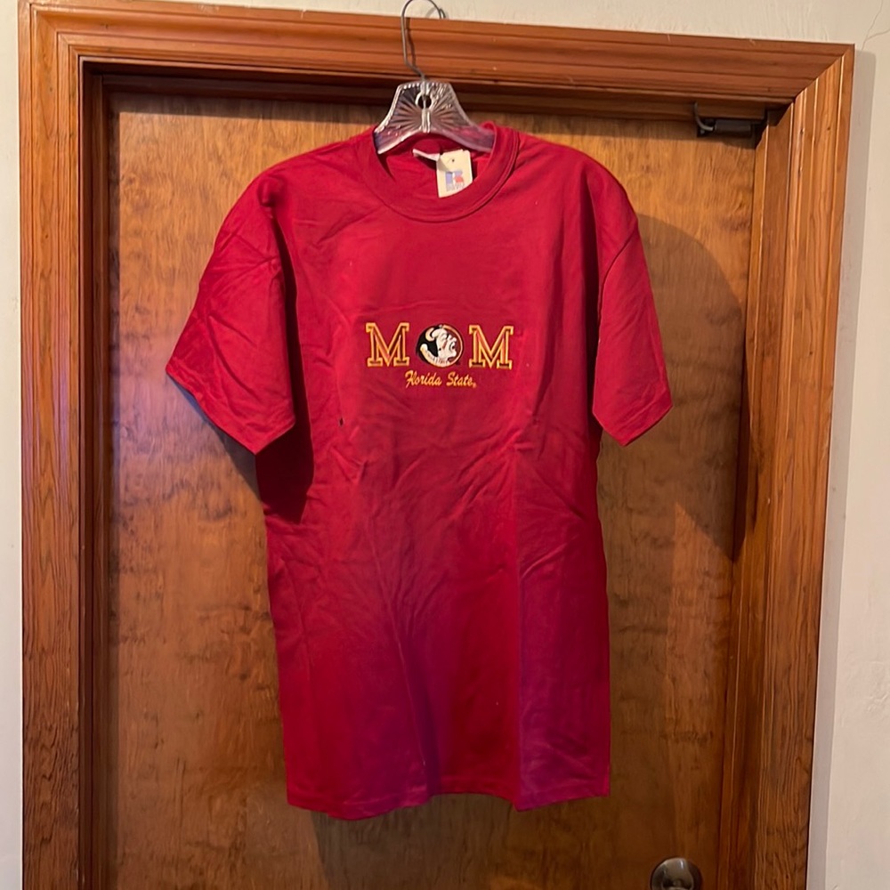 Florida State University FSU Seminoles MOM T-shirt M new Embroidered